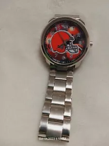 Reloj clásico para hombre NFL Cleveland Browns correa de acero inoxidable - necesita bate - Imagen 1 de 7