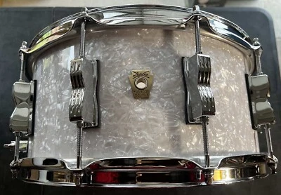 Ludwig 6.5" x 14" Classic Maple Snare Drum - White Marine Pearl (LS403XX0P) - Image 1 of 4