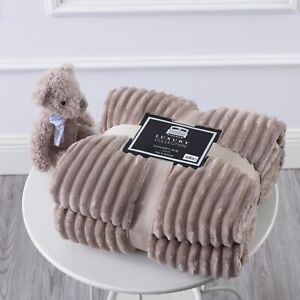 ROOEE Chunky Rib Throw Blanket Ultra Soft Warm Fluffy Light Weight For  Sofa/Bed