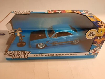 Jada Toys Plymouth Road Runner 1970 + Willy Coyote figurine 1/24 253255028 - Immagine 1 di 3