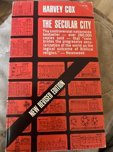 The Secular City by Harvey Cox Vintage 1966 MacMillan Company Paperback - Foto 1 di 2