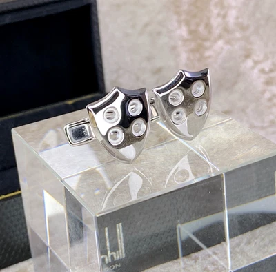 Auténticos gemelos Alfred Dunhill escudo plateado con estuche Foto 1 de 4