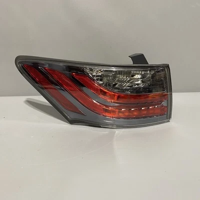 LEXUS CT200H TAIL LIGHT LEFT DRIVER SIDE 2011 2012 2013 2014 2015 2016 2017 OEM Foto 1 de 4
