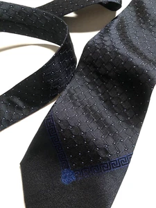 GIANNI VERSACE VINTAGE '90s MEDUSA HEAD GREEK KEY TIE JACQUARD WOVEN ITALY BLACK - Picture 1 of 14