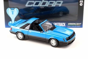 Ford Mustang Cobra 1981 techo en T azul coche escala 1:18 - Imagen 1 de 6