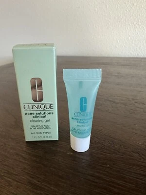 Gel limpiador clínico Clinique Acne Solutions, tamaño de viaje: 0,1 fl oz, 3 ml Foto 1 de 2
