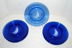 11 platos de postre ensalada velero de vidrio azul cobalto Hazel Atlas de colección de 8" de diámetro - Imagen 1 de 10