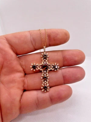 Collar cruz relleno oro rosa piedras preciosas citrino y detalles tamaño 50mm por 33mm Foto 1 de 4