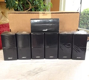 7 altavoces Bose Double Cube DoubleShot como nuevos 1 canal central + 6 negros envolventes - Imagen 1 de 12