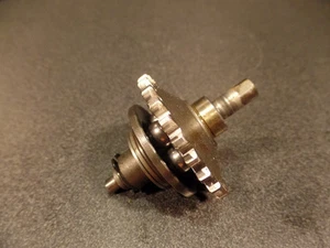 1995 95 1996 96 KTM MXC MXK 400 CRANKSHAFT CRANK SHAFT VALVE ACTUATING GEAR - Picture 1 of 10