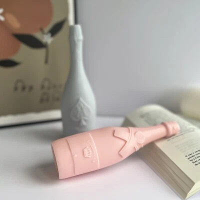 Hágalo usted mismo Botella de champán Moldes de velas de silicona Marca de lujo Jabón Hacer Molde Artesanía Foto 1 de 3