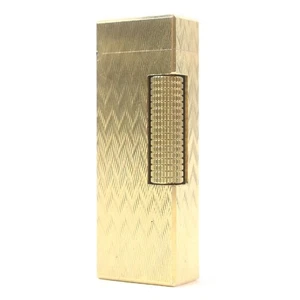 Dunhill Accendino a Gas a Spina di Pesce Chevron Stripe Rullo Quadrato Oro Swiss igniti - Foto 1 di 5