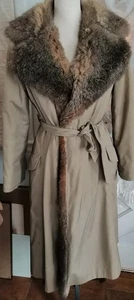 Vintage Women Coat Fur Collar Fur lined Body Size M ? - Picture 1 of 5