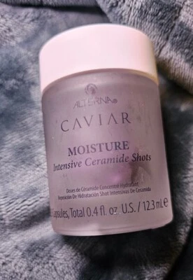 Inyecciones intensivas de ceramida para humedad Alterna Caviar - 25 x 0,4 oz Foto 1 de 3
