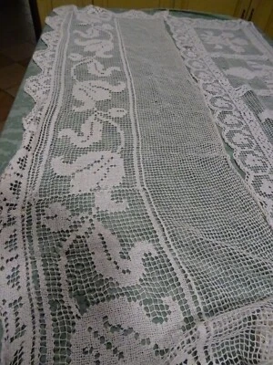 tres ancien =fait main  2frises coton  brise/bise ou autre == blanc 1m,32 long - Photo 1/4