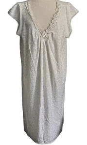 Vintage Nicole Textured Opaque Floral Midi Nightgown Large White Lace - Picture 1 of 9