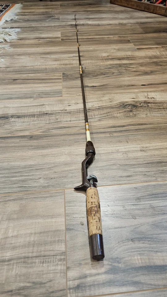 Caña de pescar True Temper #696 Speed Lock de colección. Como nuevo Foto 1 de 4