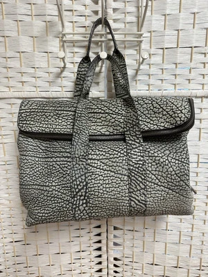 Cartera grande 3.1 Phillip Lim, Pashli - Bolso de mano de cuero granulado Foto 1 de 4