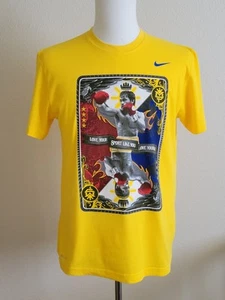 T-shirt Nike Manny Pacquiao taglia (M) grafica cartellino giallo - Foto 1 di 7
