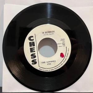 THE GOODIES - In Bermuda / Deep Blue Sea (1959) - 7" Vinyl Record 45RPM - VG+ - Picture 1 of 2