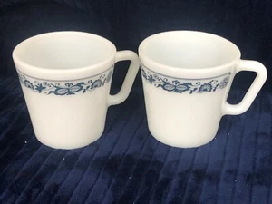 Vintage Pyrex Old Town Blue Onion Coffee Mugs x 2 with D handles 1410 - Picture 1 of 4
