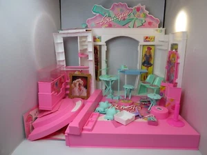 Barbie Boutique and Café Playset 1995 Mattel Rare 10922 - Picture 1 of 12