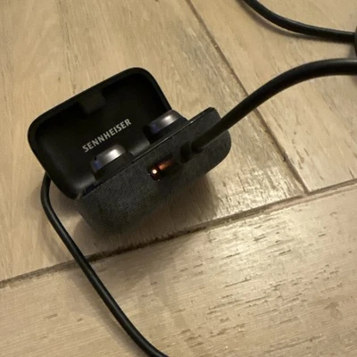 Sennheiser Momentum True Wireless 3  Earbuds Black Not Working - Image 1 of 4