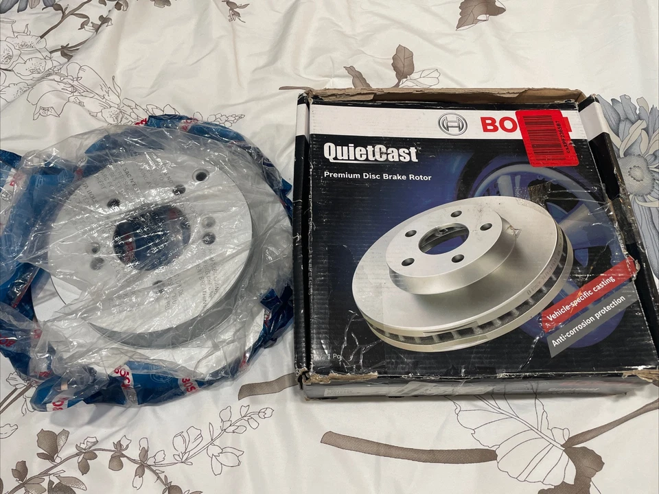 Rotor de freno trasero QuietCast Premium para Hyundai Santa Fe 2001-2006 Bosch 28010828 Foto 1 de 4