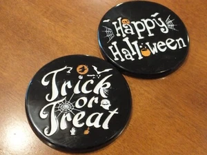 HANCRAFTED SET 2 HALLOWEEN RESIN COASTERS BLACK - Picture 1 of 3