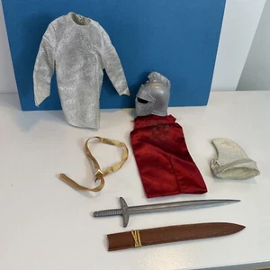 Vintage 1964-1965 Barbie King Arthur for Ken Knight Outfit #0773 unvollständig - Bild 1 von 24