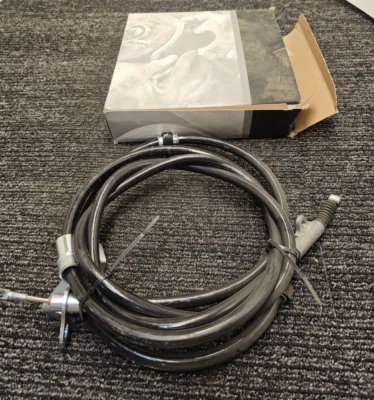 Cabo de freio de estacionamento traseiro CARQUEST Wearever BCA660527 serve para 04-15 Nissan Titan - Imagem 1 de 4