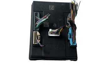 2018 2019 Honda Civic Body Control Module BCM BCU P: 38800-TGH-A010 OEM ! - Picture 1 of 4