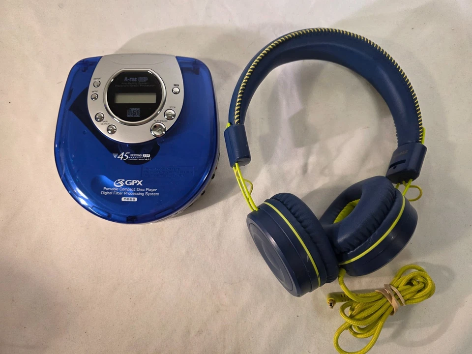 Reproductor de CD de disco compacto portátil GPX C3949 azul con auriculares funciona muy bien Foto 1 de 4