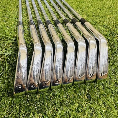 [Tiger Woods Model] NIKE FORGED BLADE Iron Set Flex R - Image 1 of 4