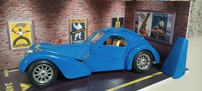 BUGATTI Atantic - BURAGO 1/24 - 1936 - Pour pièces ou créer un Diorama de garage - Photo 1/4