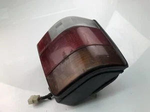Luz portón trasero SUBARU LEGACY I BC 43055041 1989 17953433 - Imagen 1 de 4