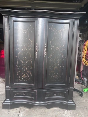 hooker muebles siete mares negro tv arimore xabinet Foto 1 de 4