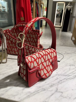 VALENTINO GARAVANI Genuine Le Grand Deuxieme Shoulder Bag RRP £2350 NEW - Image 1 of 4