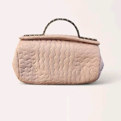 Cartera de cuero acolchada rosa claro Neiman Marcus de colección años 60 con espejo y bolsa antipolvo Foto 1 de 4