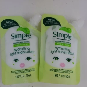 2x Simple Kind To Skin Mini Hydrating Light Moisturizer 1.69 fl oz - Picture 1 of 3