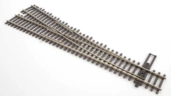 Walthers Track 83016 HO Scale Code 83 Silver DCC Friendly Number 5 Turnout Right - Image 1 of 1