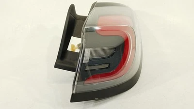 L1TB13404AG FEU ARRIÈRE DROIT / 2579082 / 6518559 POUR FORD PUMA J2K, CF7 1.0 - Photo 1/4