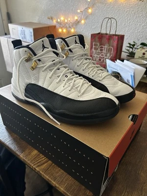 Taxi Air Jordan 12 Retro 2025 Foto 1 de 4