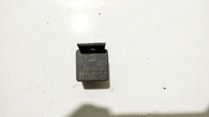 Mercedes-Benz SL-CLASS 1979 Relay Module 0332014150, Genuine #1226816-18 - Picture 1 of 3