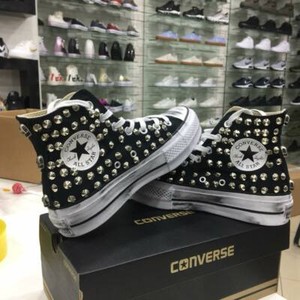 converse borchie bianche