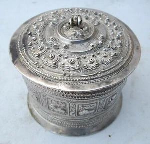 ORNAMENTADO Antiguo Shan Plata Tabaco Estaño Diseño Marítimo y Zodiaco Hecho a Mano - Imagen 1 de 6