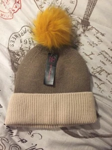 No Boundaries Strick Damen Winter Kunstfell Bommel Bündchen Beanie Mütze Strumpf Mütze Neu mit Etikett - Bild 1 von 2