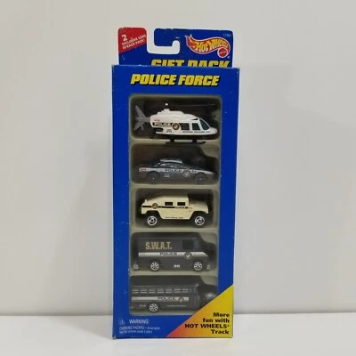 Mattel: 1996 Police Force Gift Pack - 17461 - Image 1 of 4