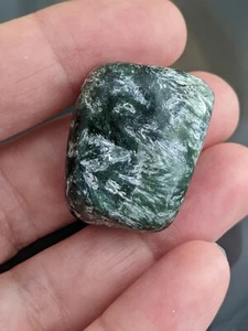 Seraphinite Tumbled Stone Natural Healing Crystal 18.9g Organic Chunky - Picture 1 of 10
