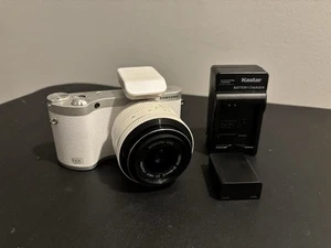 Samsung NX300 20.3MP CMOS Smart WiFi Mirrorless Digital Camera 20-50mm Lens READ - Picture 1 of 22